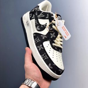 Air Force 1 LV Black and White